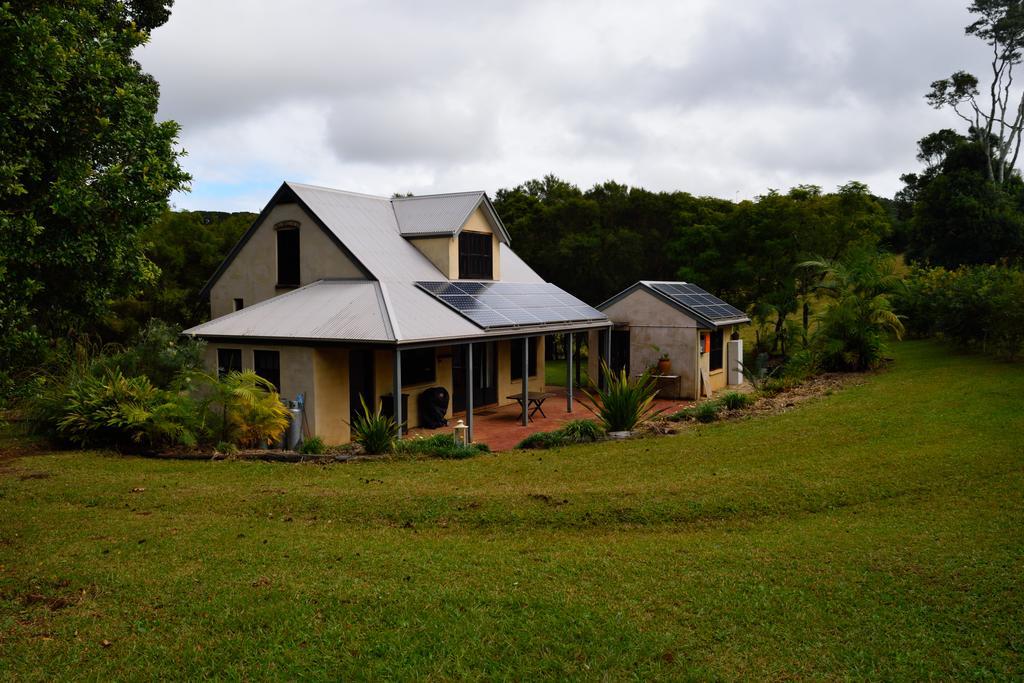 The Barn Villa Bangalow Exterior photo